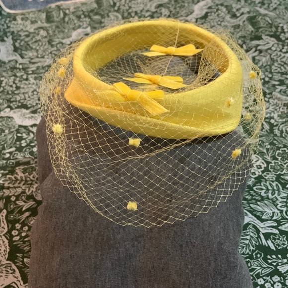 Vintage style pill box hat - Picture 2 of 4